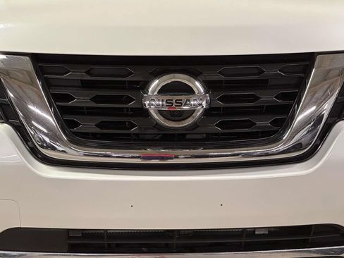 Used 2020 Nissan Pathfinder SL w/ Cargo Package AWD/4WD image 9