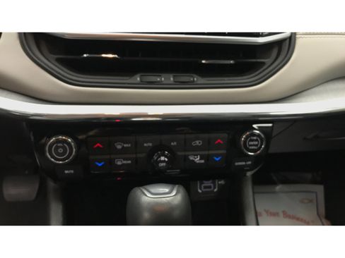 Used 2022 Jeep Compass Limited AWD/4WD image 14