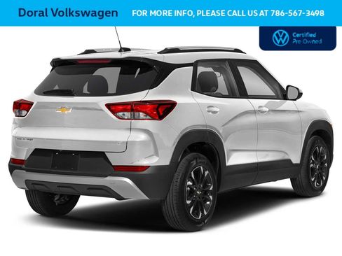 Used 2023 Chevrolet TrailBlazer LT image 2