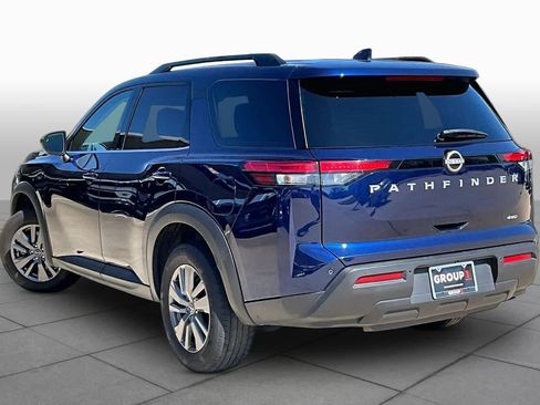 Used 2025 Nissan Pathfinder SV AWD/4WD image 11