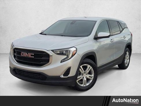 Used 2020 GMC Terrain SLE image 1