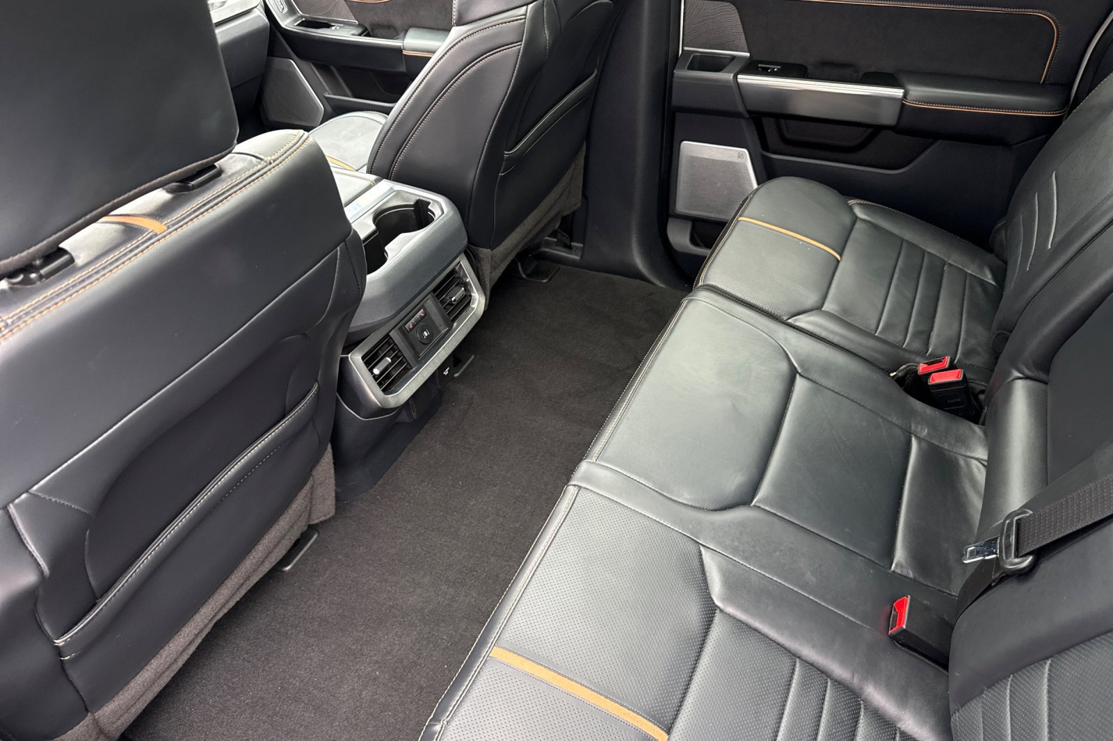 Used 2023 Ford F350 Platinum AWD/4WD image 15
