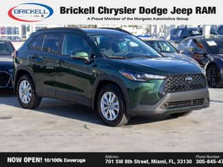 Used 2024 Toyota Corolla Cross LE video 3