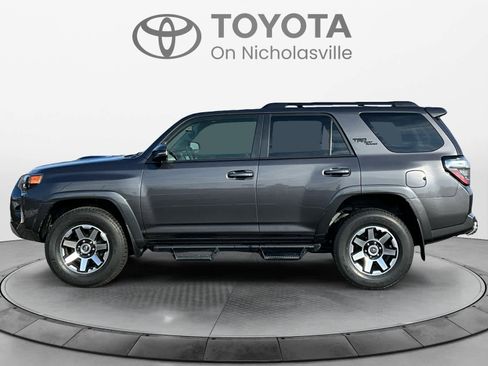 Used 2023 Toyota 4Runner TRD Off-Road Premium image 3