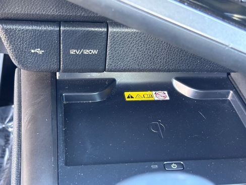 Used 2024 Toyota Camry SE FWD image 31