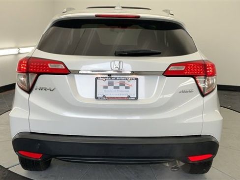 Certified 2022 Honda HR-V EX image 11