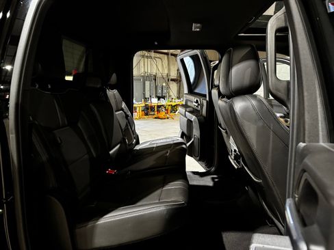 Used 2020 Chevrolet Silverado 2500 High Country w/ Technology Package image 20