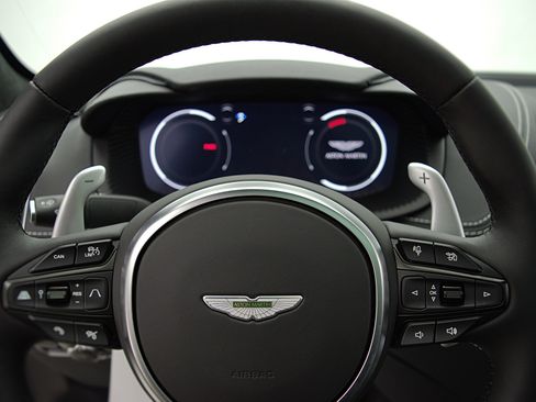 Used 2023 Aston Martin DBX 707 image 23