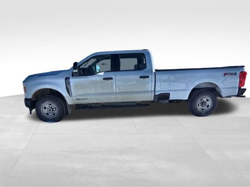 Used 2023 Ford F350 XL image 5