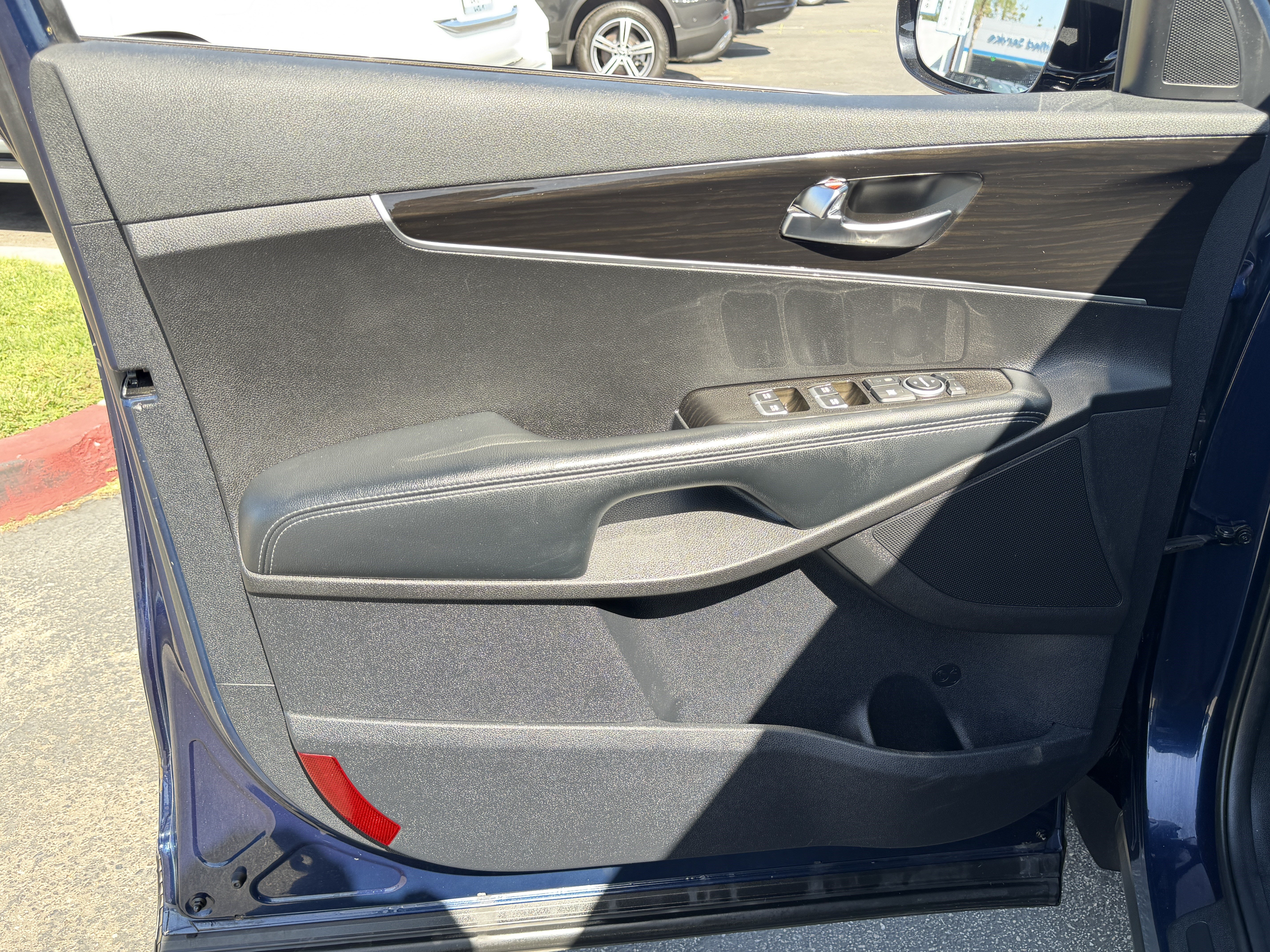 Used 2019 Kia Sorento FWD image 13