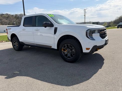 Used 2025 Ford Maverick Tremor AWD/4WD image 3