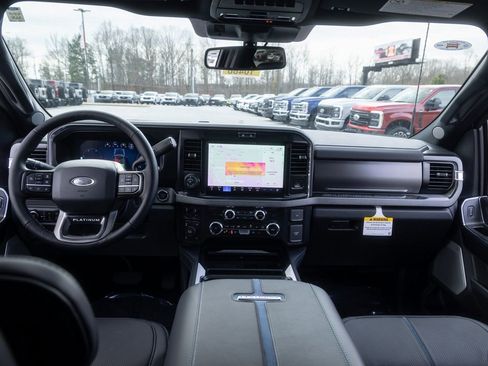 New 2026 Ford F250 Platinum w/ FX4 Off-Road Package image 34