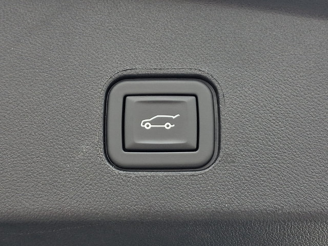 Certified 2024 Cadillac Lyriq Luxury w/ LPO, Floor Liner Package AWD/4WD image 28