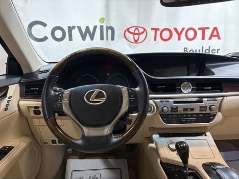 Used 2013 Lexus ES 350 w/ Premium Pkg FWD image 22