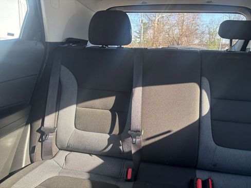 Used 2025 Chevrolet TrailBlazer LT w/ Driver Confidence Package image 37