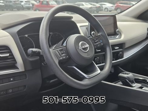 Used 2023 Nissan Rogue SV AWD/4WD image 10