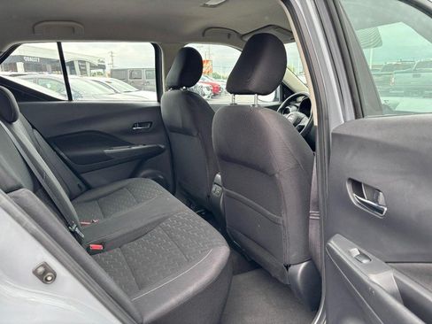 Used 2022 Nissan Kicks SV FWD image 11