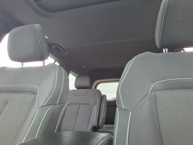 Used 2024 Jeep Grand Cherokee L Laredo w/ Luxury Tech Group I AWD/4WD image 27