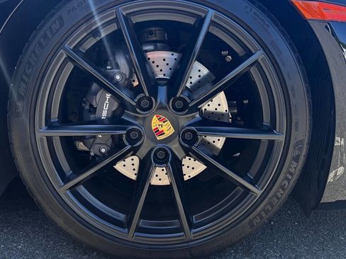 Used 2024 Porsche 911 Carrera T RWD image 15