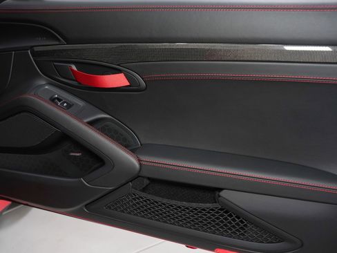 Used 2019 Porsche 911 Speedster RWD image 37