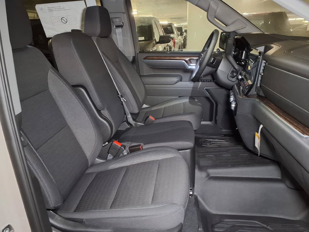 Used 2026 GMC Sierra 1500 SLE AWD/4WD image 6