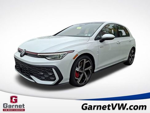 New 2026 Volkswagen GTI SE image 2