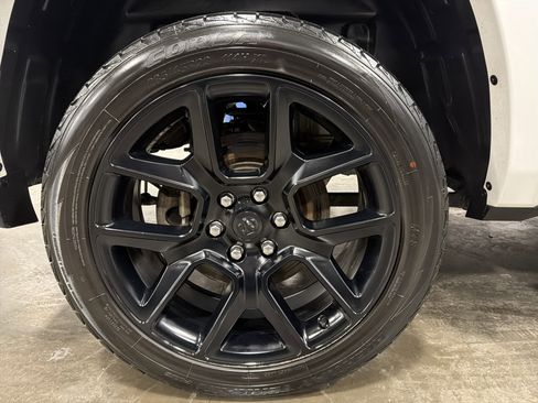 Used 2020 RAM 1500 Laramie image 25