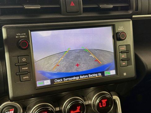 Used 2022 Toyota GR86 Premium RWD image 16