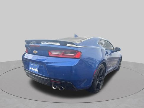 Used 2017 Chevrolet Camaro SS RWD image 5