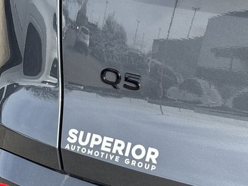 Used 2025 Audi Q5 Premium image 6