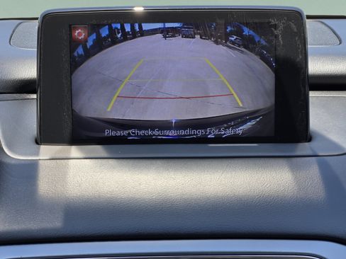 Used 2018 MAZDA CX-9 Touring AWD/4WD image 15