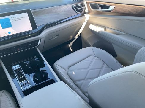 New 2026 Volkswagen Atlas SE FWD image 12