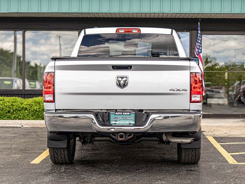 Used 2018 RAM 1500 Express AWD/4WD image 12