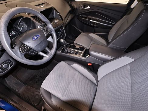 Used 2017 Ford Escape SE w/ Equipment Group 201A AWD/4WD image 28
