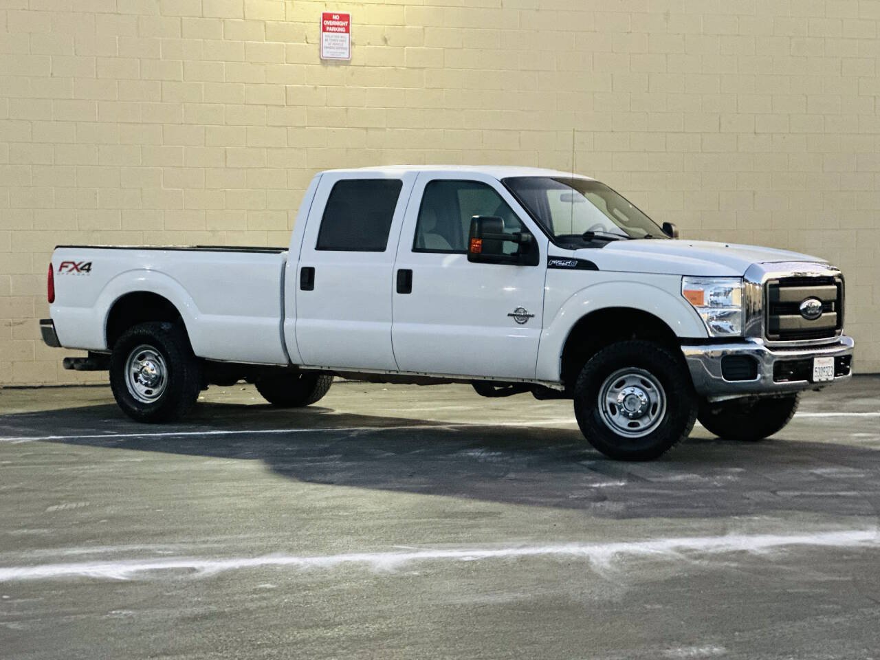Used 2015 Ford F250 XL w/ Power Equipment Group AWD/4WD image 2