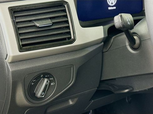 Used 2023 Volkswagen Atlas SE w/ Panoramic Sunroof Package image 13