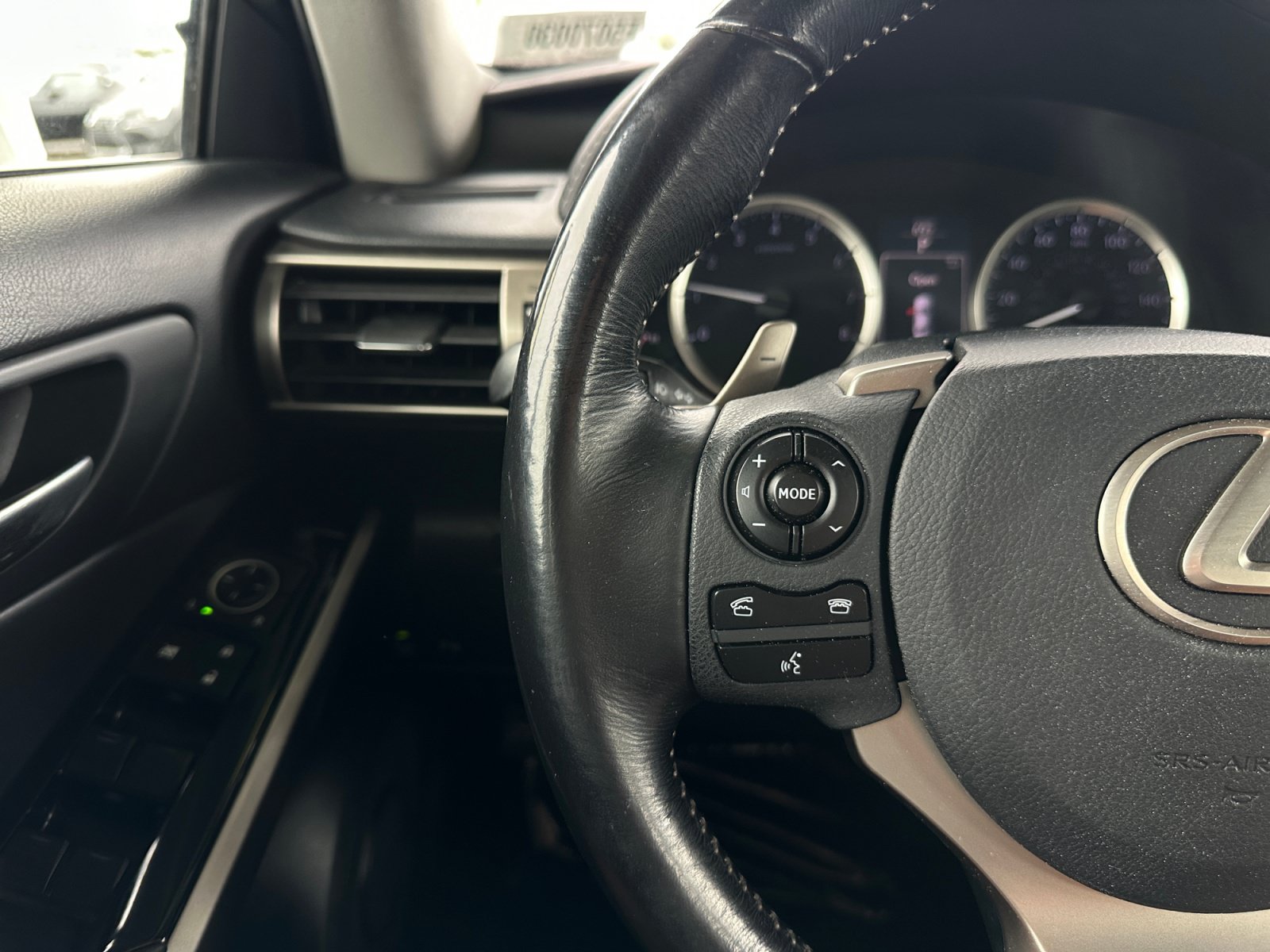 Used 2015 Lexus IS 250 w/ Navigation System Package RWD image 19