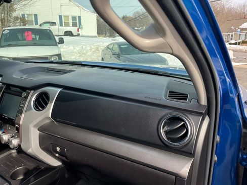 Used 2016 Toyota Tundra SR5 image 17