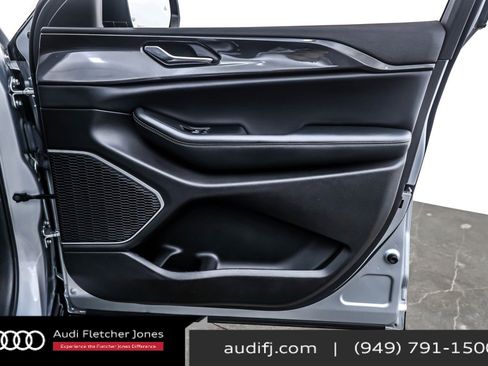 Used 2022 Jeep Grand Cherokee Altitude image 24