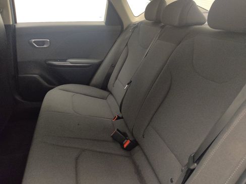 Used 2025 Kia K4 FWD image 18