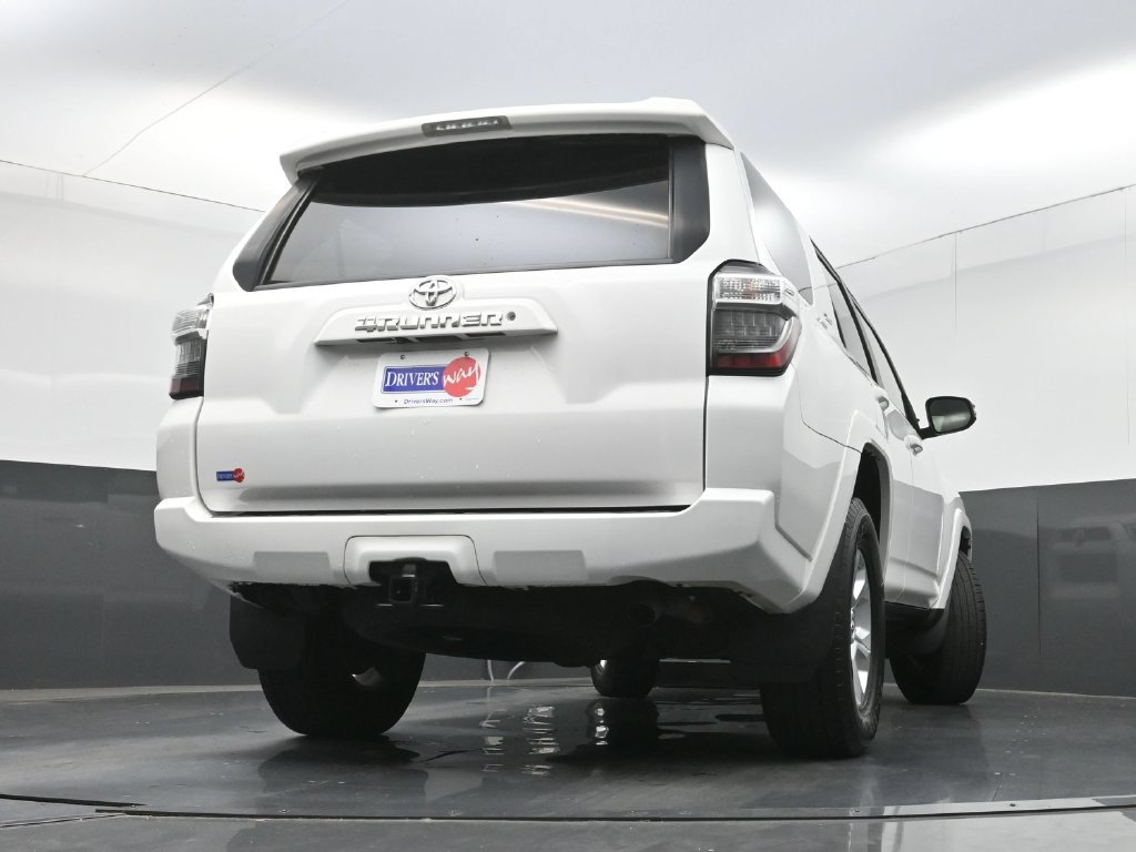 Used 2016 Toyota 4Runner SR5 Premium RWD image 29