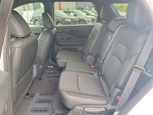 New 2026 Nissan Pathfinder Rock Creek AWD/4WD image 12