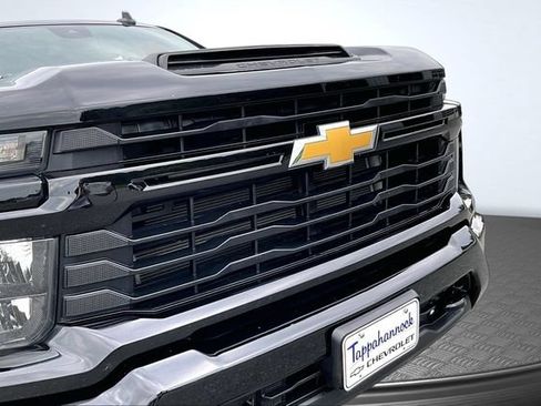 Used 2024 Chevrolet Silverado 2500 Custom w/ Custom Value Package AWD/4WD image 30