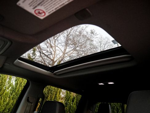 Used 2022 Chevrolet Silverado 2500 LTZ w/ LTZ Convenience Package image 27