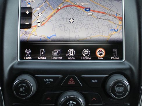 Used 2017 Jeep Grand Cherokee Limited w/ Luxury Group II image 36