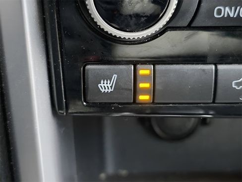 Used 2021 Subaru Ascent Premium w/ Sport Package image 34