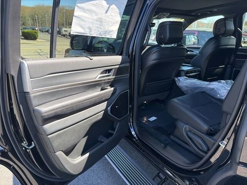 New 2026 Jeep Grand Wagoneer Limited AWD/4WD image 14