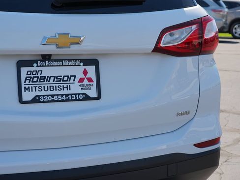 Used 2021 Chevrolet Equinox LS AWD/4WD image 10