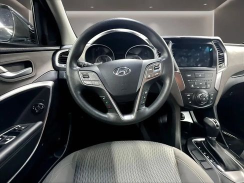 Used 2013 Hyundai Santa Fe Limited w/ Technology Pkg FWD image 10