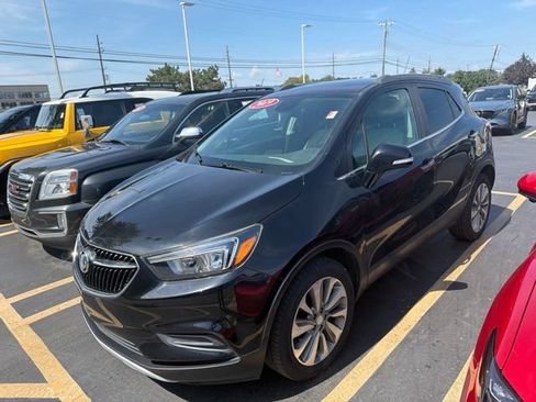 Used 2019 Buick Encore Preferred FWD image 2
